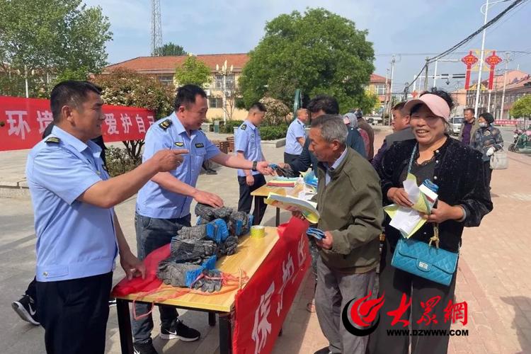 践行绿色环保理念：青岛市生态环境局平度分局开展环保宣传赶大集米乐m6